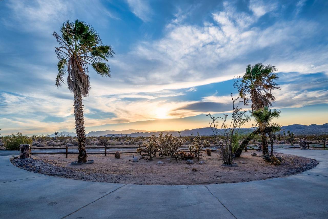 The Stargaze In Joshua Tree - Pool, Hot Tub, Views Vila Exterior foto